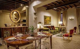 Daplace - Sofia Apartment